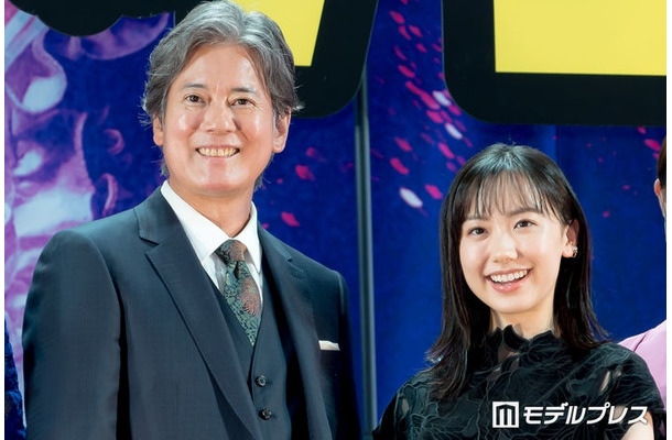 唐沢寿明、芦田愛菜（C）モデルプレス