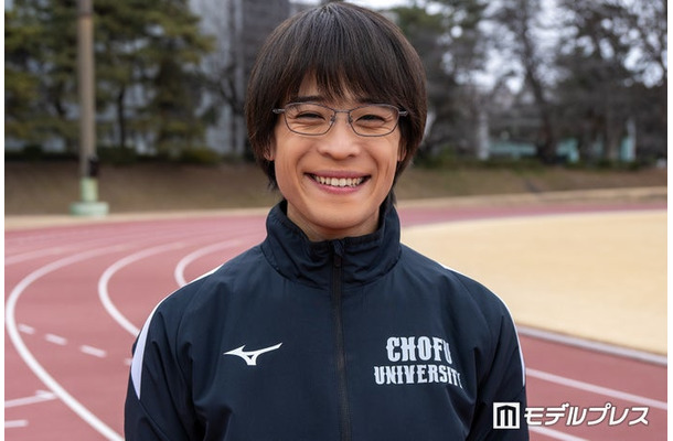 インタビューに応じた堀家一希（C）モデルプレス