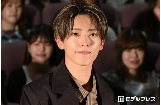 “変態”発言を道枝駿佑に注意された深田竜生（C）モデルプレス