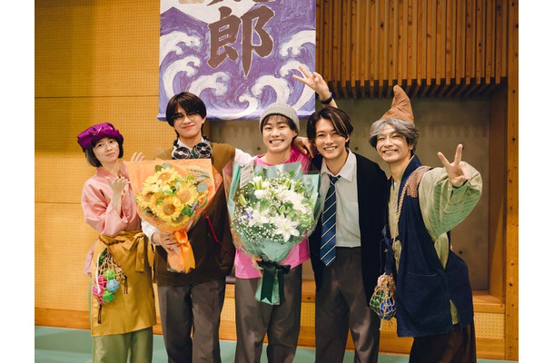 桜田ひより、岩瀬洋志、大橋和也、櫻井海音、前田旺志郎(C)2026映画「人生を変えたコント」製作委員会