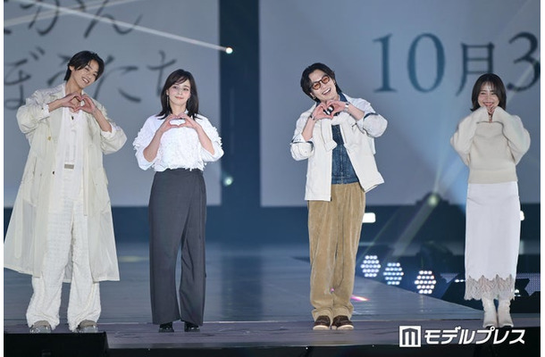 (左から)高木雄也、加藤ローサ、松田元太、大沢あかね(C)モデルプレス