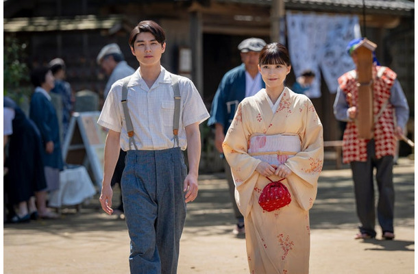 本田響矢、芳根京子「波うららかに、めおと日和」第1話（C）フジテレビ