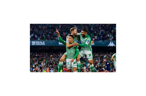 クラシコのお返し！？元バルサFW、レアルを絶望させた「一撃」がこれ