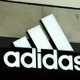 「サッカーが全てじゃない」 W杯の2年開催案、スポンサーのadidasも拒否反応
