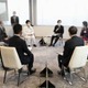 首相、自動車整備士と車座