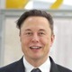 マスク氏、買収手続き保留を表明