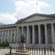 米6月財政赤字、49％減