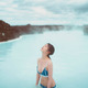長濱ねる、ほっそり美ボディ際立つ水着姿を披露！アイスランドの「ブルーラグーン」で開放的に
