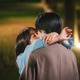【海老だって鯛が釣りたい 第1話】海老子（田辺桃子）、鯛島（桜田通）に勢いでキス・水沼（中川大輔）とベッドで朝迎える