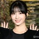 TWICEモモ、胸元開き衣装で大胆美デコルテ見せ「ドキッとした」「破壊力すごい」と反響