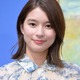 芳根京子「髪を赤にしてみた」イメチェンヘアが話題「夏限定なのもったいない」「似合いすぎ」