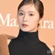 松岡茉優「ちはやふる」映画シリーズの秘蔵写真＆當真あみとの2ショット公開「品格が半端ない」「詩暢ちゃんにまた会えて嬉しい」反響続々