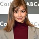 ローラ、ヘソ出しタンクトップ姿での米収穫ショット公開「農作業のイメージ変わる」「かっこいい」の声