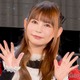 中川翔子、双子の抱っこショット公開「6.3キロとかあるからさすがに腕にキますね」