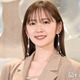 鈴木愛理、ミニ丈×ロングブーツからスラリ美脚披露「座っててもわかるスタイルの良さ」「ビジュ最強すぎる」