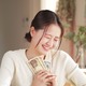 「楽にお金を貯める」のって可能なの？  ほったらかしでもとにかく貯まる「お金のヒミツ」とは