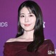 有村架純、シースルードレスで美スタイル披露 オレンジカーペットで微笑む【クランチロール・アニメアワード2026】