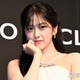 IVEユジン、純白キャミソールで素肌輝く「ナチュラル美人」「透明感すごい」と絶賛の声