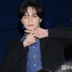 中島健人、共演女優2人をエスコート 手差し伸べ黄色い歓声上がる【ラブ≠コメディ】
