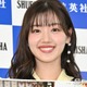 元日向坂46メンバー、純白ドレスからのぞく美脚に絶賛の声「まるでお姫様」「綺麗なお姉さん感がすごい」