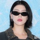 三吉彩花、エッジ効いたコーデで登場 TWS・HAUM（KiiiKiii）らも出席