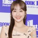 前田希美「久々に一緒に写真撮りました」車内での夫婦2ショットに反響「美男美女」「オシャレな2人」
