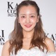 板野友美、ミニ丈ボトムス×ロングソックスで美脚スラリ「憧れのスタイル」「大人ガーリー素敵」と反響