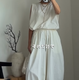 オシャレに着こなすホワイトのワントーン。爽やかでリッチな着こなし【40代の毎日コーデ】
