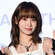 LE SSERAFIMチェウォン、デニムビスチェ＆パンツで美スタイル際立つ「脚長すぎる」「ウエスト細くて綺麗」と反響