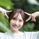 日向坂46藤嶌果歩「BOMB」表紙で待望の初登場・ショーパン姿でまったり 石塚瑶季が裏表紙務める【独占カットあり】
