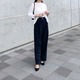 抜け感シアー×美脚トラウザー。白トップスのきれいめ秋スタイル【40代の毎日コーデ】