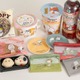 ファミマ「PEANUTS」と3年連続コラボ 限定スイーツやグッズなど全15種でタッグ