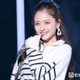 乃木坂46金川紗耶、モノトーンワンピ＆レースタイツ姿が話題「脚の長さが際立つ」「シックな衣装も着こなしててさすが」