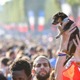 フランス優勝の裏で醜い映像が…ファン暴動で500名以上が逮捕、死者も