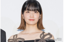 深川麻衣、美デコルテ際立つ衣装で登場「本当に怖い」と伝えた共演者とは【嗤う蟲】