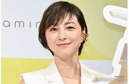 広末涼子、美背中ざっくり大胆ショット公開「抜群スタイル」「ヘルシーな色気」の声