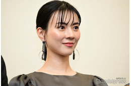 安座間美優「とあるアクシデントで」心機一転の新ヘア披露＆お茶目な注意喚起も話題「嘘みたいな話」「びっくり」の声