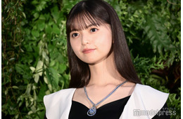 齋藤飛鳥、前髪パッツン姿で函館旅行満喫「食べてる姿が可愛すぎ」「素の表情に癒される」の声