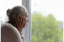 一人暮らしをする親が認知症に。「近所に引っ越してきてもらう」と決めたあと、すぐさま浮上した問題は