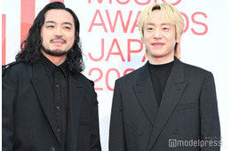 Creepy Nuts「Bling-Bang-Bang-Born」最優秀楽曲賞受賞「非常に光栄な賞」【MUSIC AWARDS JAPAN】