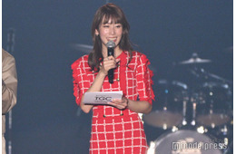 中川安奈アナ、メッシュスカートで美脚透ける「セクシー」「美しすぎる」と反響