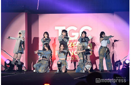 Girls2、初岩手で堂々パフォーマンス 個性溢れる衣装で登場【TGC teen ICHINOSEKI 2025】