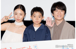 MEGUMI、美デコルテ輝くキャミドレスで登場 風間俊介のクランクイン前の行動に感銘「やべえって思いました」