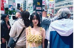 永尾まりや、新作写真集「まりやぎツーリズム」刊行決定 銭湯・ラブホテル・“例のプール”…112ページで日本を再発見
