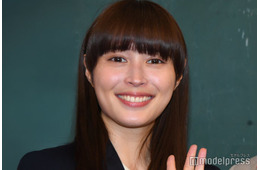 「なんで私が神説教」広瀬アリスら、Snow Man渡辺翔太の「anan」「Tarzan」手にしたオフショット公開「上裸と2人の無表情のギャップ」「翔太くんイジリ最高」の声