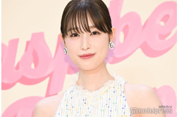 高橋ひかる、ノースリーブミニ丈ワンピースから圧巻のスタイル輝く【ジョー マローン ロンドン】