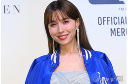 May J.、美背中披露 素肌輝くドレス姿に「似合いすぎてて眩しい」「プリンセス」の声
