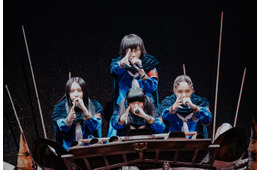 新しい学校のリーダーズ、結成日に10周年記念ワンマンライブ開催 “自身最大規模”幕張メッセでファンへ感謝