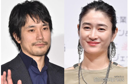 松山ケンイチ、妻・小雪撮影「鬼滅の刃」特典開封動画公開「ほっこり」「すごい奇跡」と話題