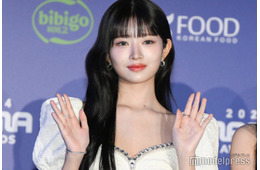 IVEレイ、カーリーヘアで雰囲気ガラリ「新鮮で可愛い」「似合ってる」と反響